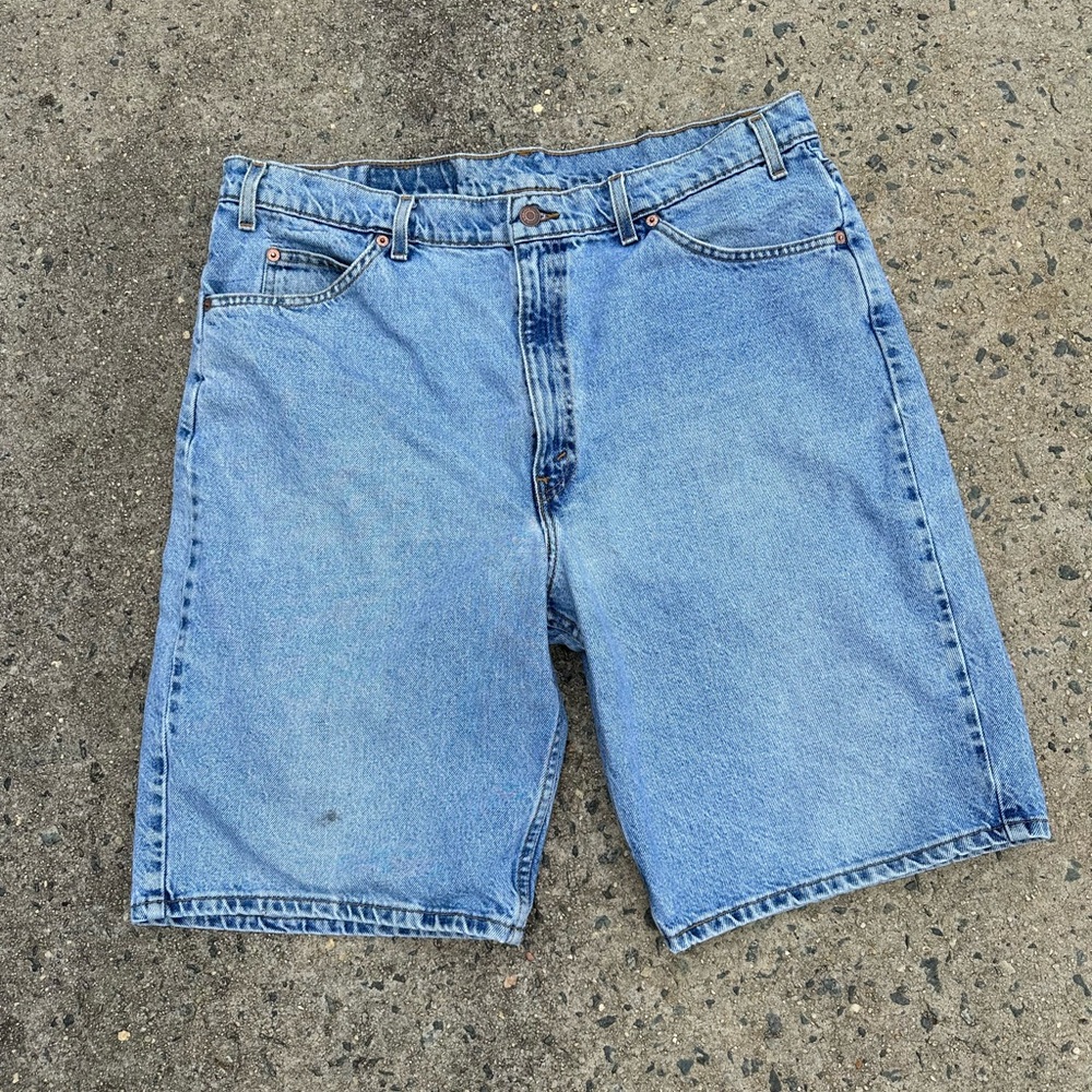 Vintage Levi’s 550 orange tab shorts jorts size 40 dad style faded blue